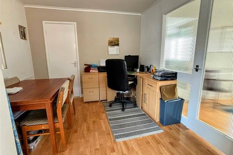 2 bedroom bungalow for sale, Penrhyn Beach West, Penrhyn Bay, Llandudno, Conwy, LL30