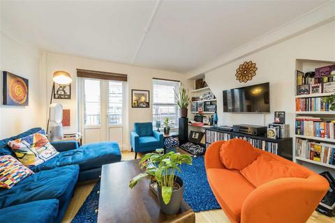 2 bedroom flat for sale, Milk Yard, London E1W