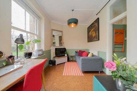 1 bedroom flat for sale, Lauderdale Road, Maida Vale W9