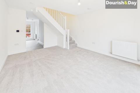 2 bedroom semi-detached house to rent, Hever Court, Stafford ST16