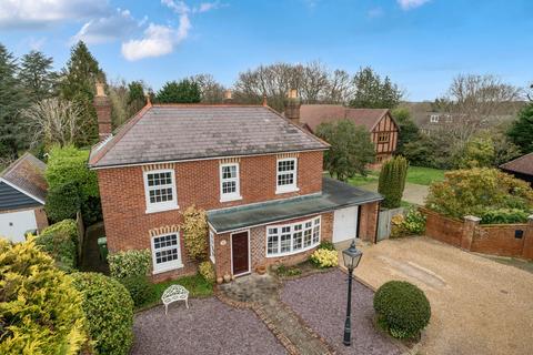 3 bedroom detached house for sale, Green Lane, Lower Swanwick, Southampton, Hampshire, SO31