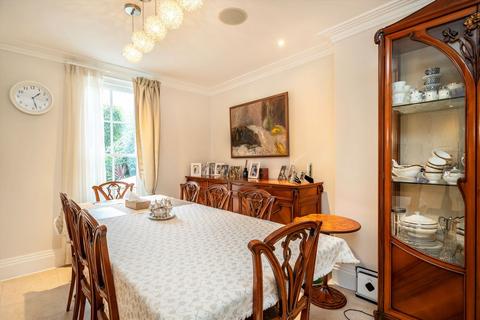 undefined, Corsellis Square, Twickenham TW1