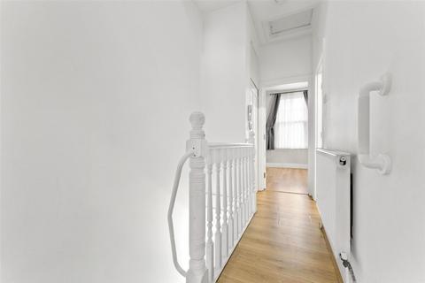 1 bedroom flat for sale, Salisbury Road, Wood Green, N22