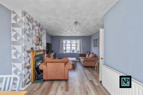 3 bedroom semi-detached house for sale, Macgregor Crescent, Tamworth, B77