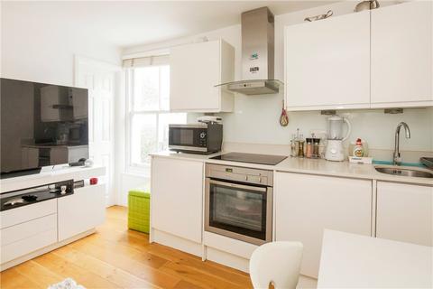 1 bedroom flat for sale, Battersea Rise, Battersea, London, SW11
