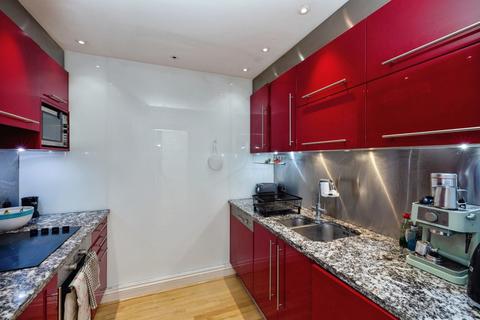 2 bedroom flat for sale, Coral Row, Battersea, London, SW11