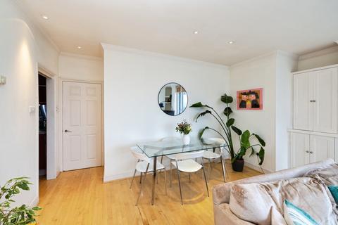 2 bedroom flat for sale, Coral Row, Battersea, London, SW11