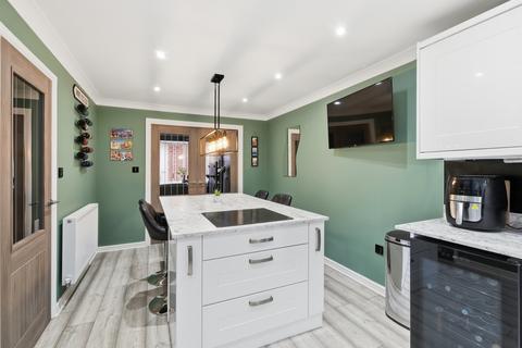 4 bedroom detached house for sale, Greenwood Close, Worksop, S81
