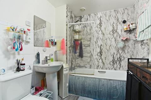 1 bedroom flat for sale, London Road, Croydon, CR0