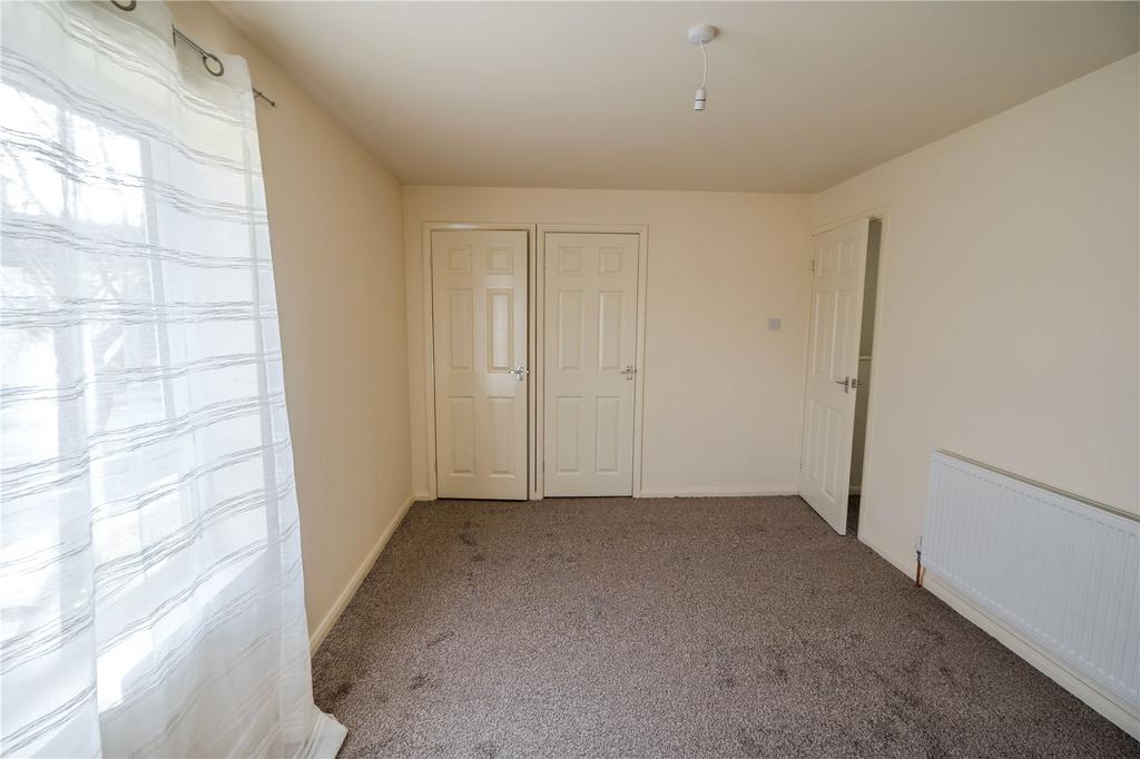 Bedroom 1 (2)