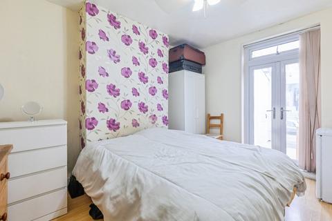 undefined, Watling Avenue, Chatham, Kent, ME5