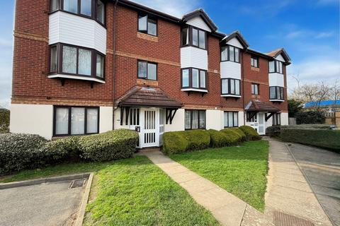 undefined, Varsity Drive, Twickenham, TW1