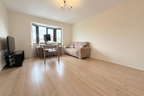 undefined, Varsity Drive, Twickenham, TW1