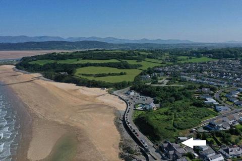 2 bedroom detached house for sale, Beach Road, Benllech, Isle of Anglesey, LL74
