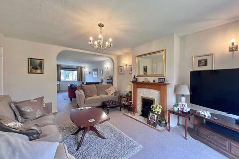 4 bedroom detached house for sale, Spinney Grove, Hereford, HR1