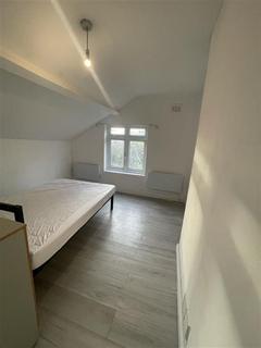 Studio to rent, 38 Conyers Road, London, SW16