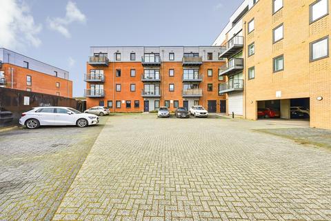 1 bedroom flat for sale, Vauxhall Place, Dartford, Kent, DA1