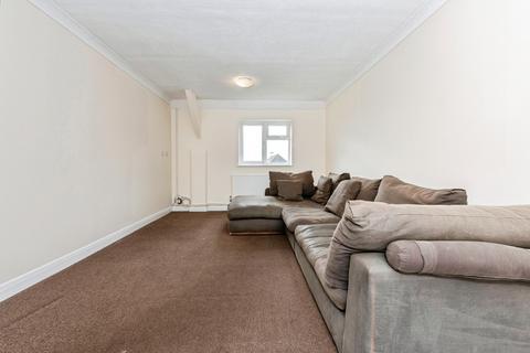 1 bedroom flat for sale, Gorringe Avenue, DARTFORD, Kent, DA4