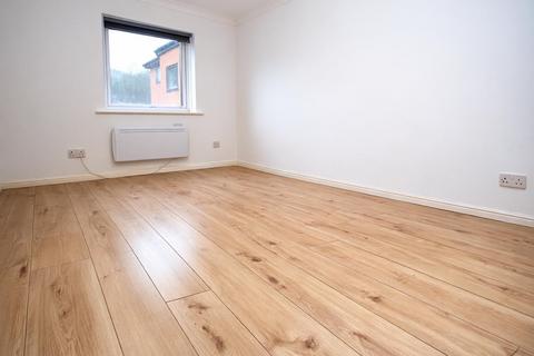 2 bedroom flat to rent, Valley Green, Hemel Hempstead HP2