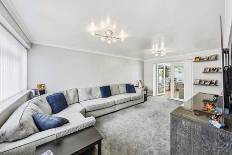 undefined, Betsham Road, Erith, DA8