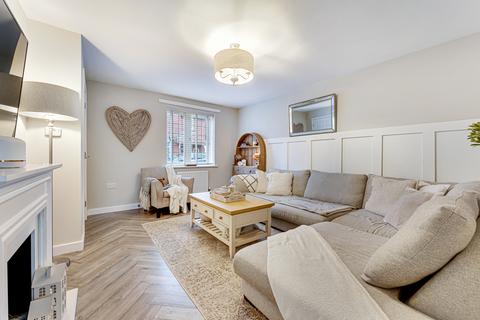 3 bedroom semi-detached house for sale, Pennypleck Drive Appleton Thorn, Warrington