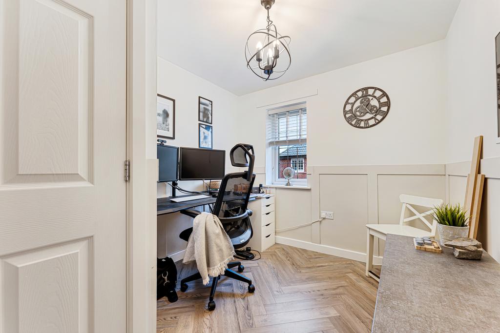 17 PENNYPLECK DRIVE1.jpg