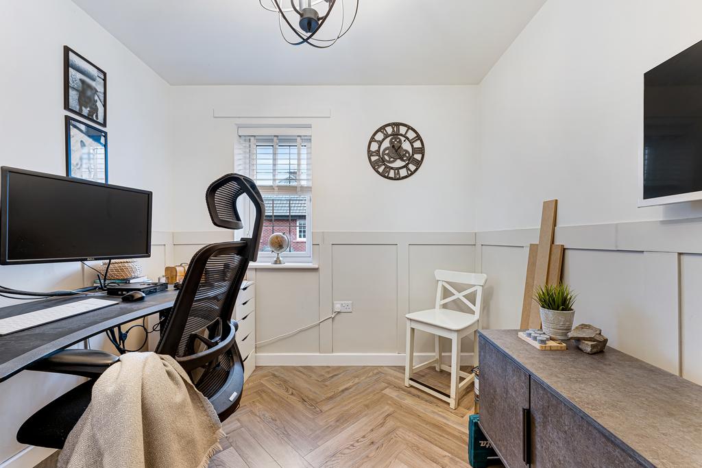 17 PENNYPLECK DRIVE2.jpg