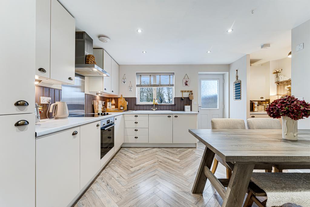 17 PENNYPLECK DRIVE18.jpg