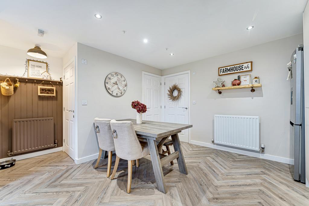 17 PENNYPLECK DRIVE16.jpg