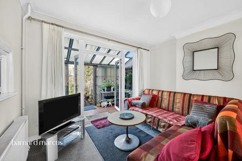 3 bedroom semi-detached house for sale, Tolworth Rise North, Surbiton