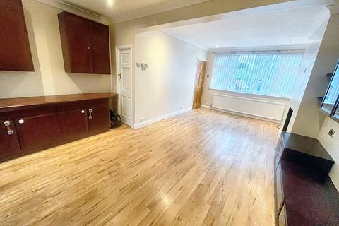 undefined, Saunton Avenue, Hayes UB3