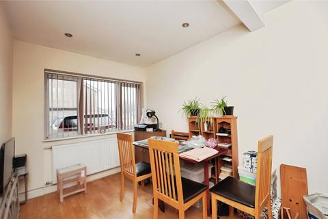 3 bedroom end of terrace house for sale, Pine Way, Folkestone, Kent, CT19