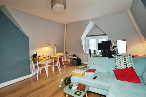 2 bedroom flat for sale, Sandgate Road, Folkestone, Kent, CT20