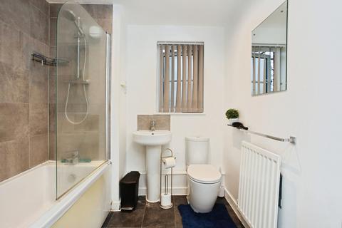 1 bedroom flat for sale, Cobnut Avenue, Maidstone, Kent, ME15