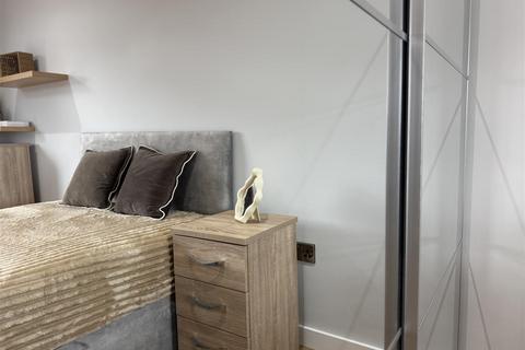 undefined, Trinity Wharf, High Street, Hull