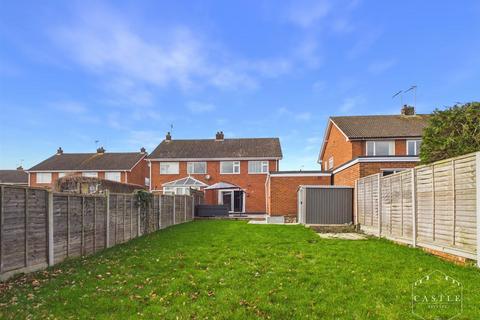 3 bedroom semi-detached house for sale, Lismore Drive, Hinckley