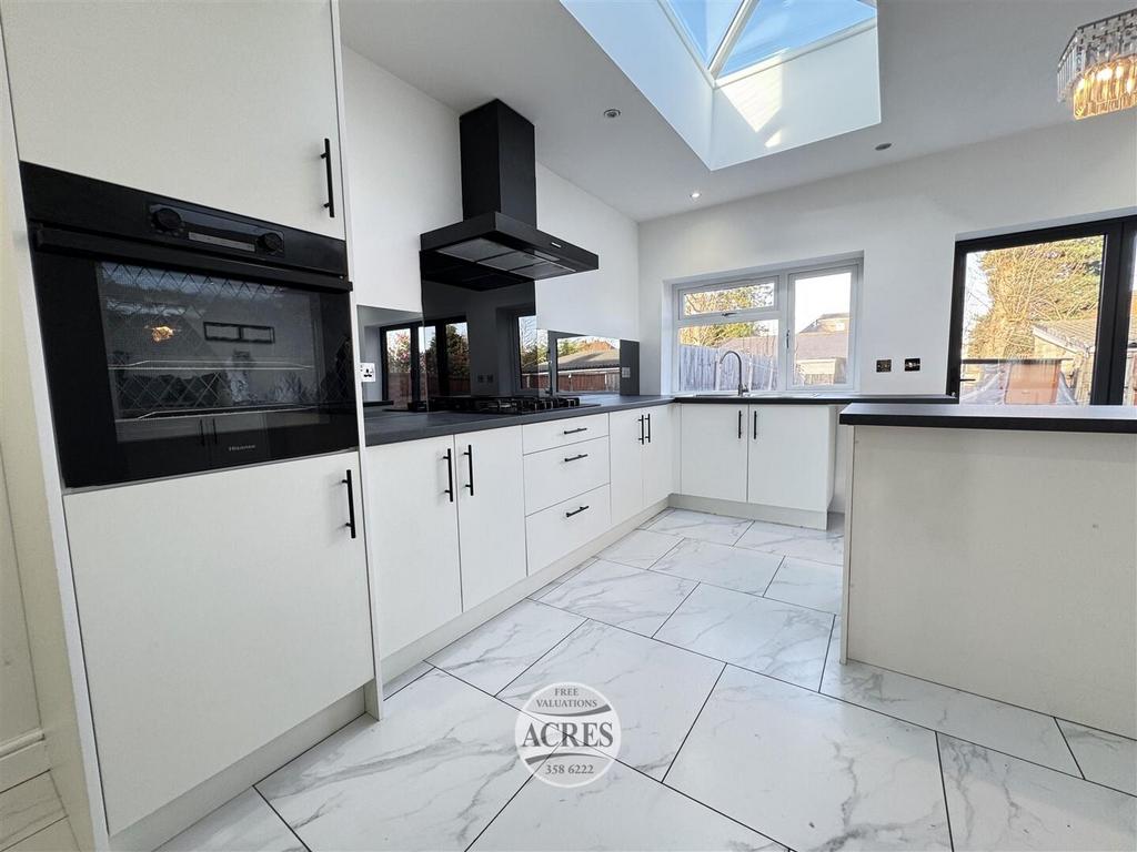 IMG 4234 (Large).jpg