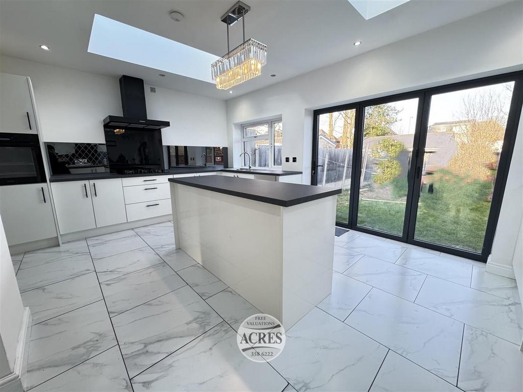 IMG 4267 (Large).jpg