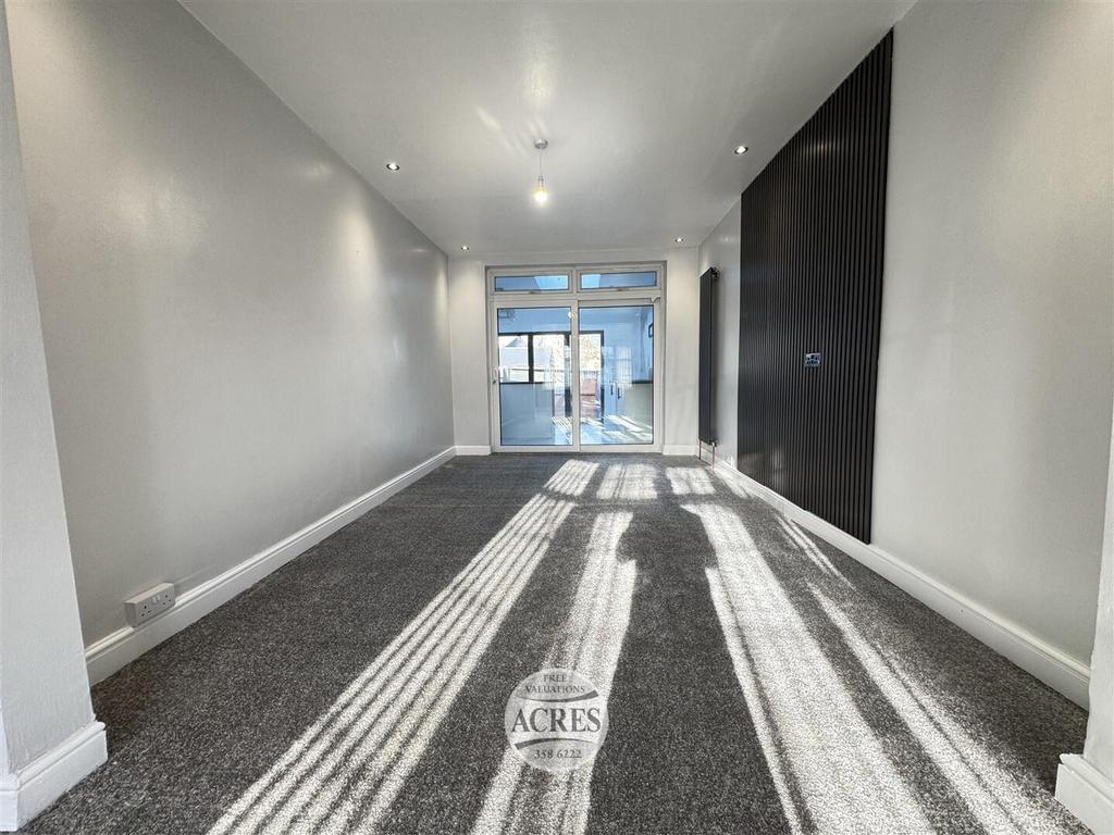 IMG 4121 (Large).jpg