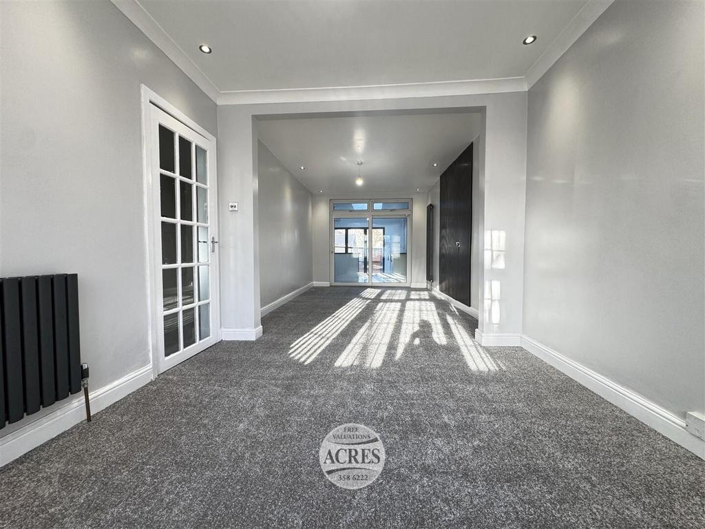 IMG 4145 (Large).jpg