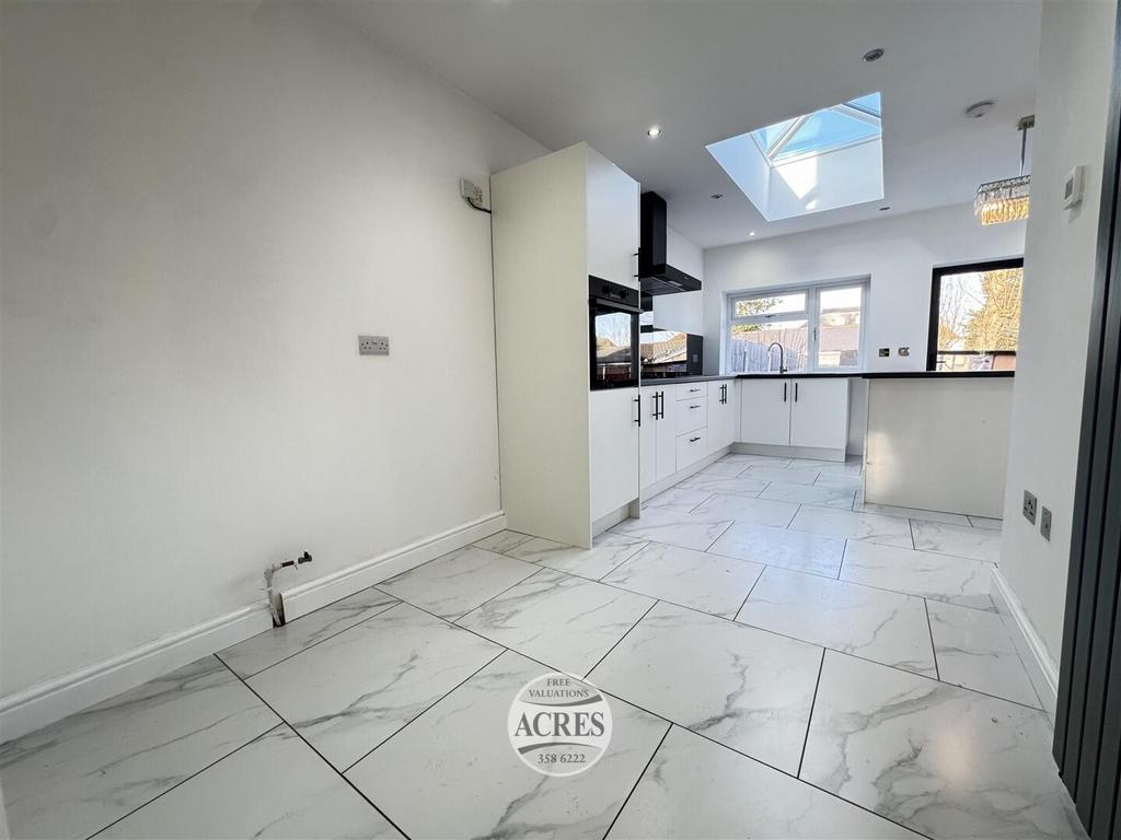 IMG 4199 (Large).jpg