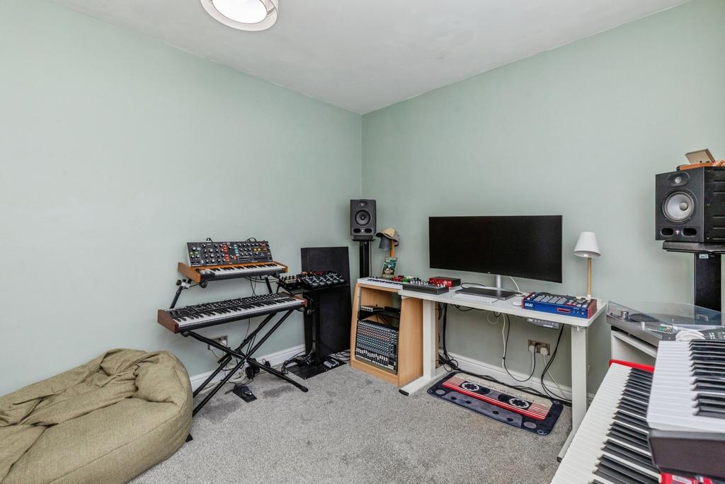 Pbox-IMG.jpg