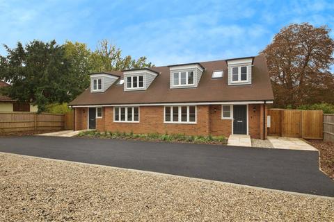 3 bedroom semi-detached house for sale, Hillcrest, Harberts Road, Harlow