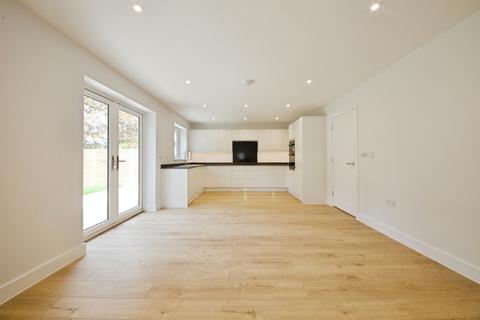 3 bedroom semi-detached house for sale, Hillcrest, Harberts Road, Harlow