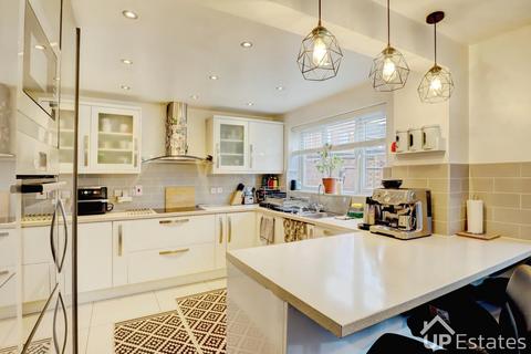 undefined, Passionflower Close, Bedworth