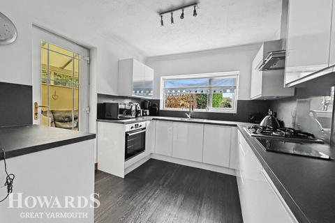 3 bedroom end of terrace house for sale, Beresford Road, Great Yarmouth