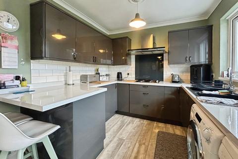 3 bedroom semi-detached house for sale, Mill Hill Road, Cowes, Isle of Wight