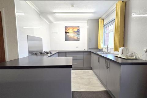 3 bedroom detached house for sale, Bewdley Road North, Stourport-On-Severn