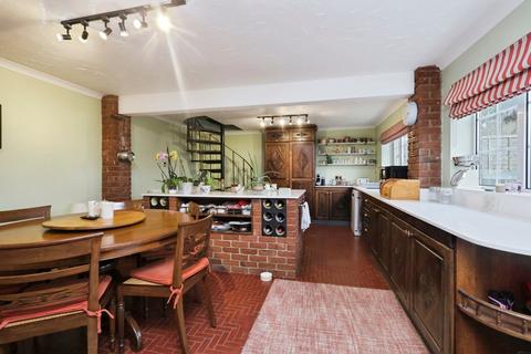 4 bedroom detached house for sale, Boreham Street, East Sussex, BN27