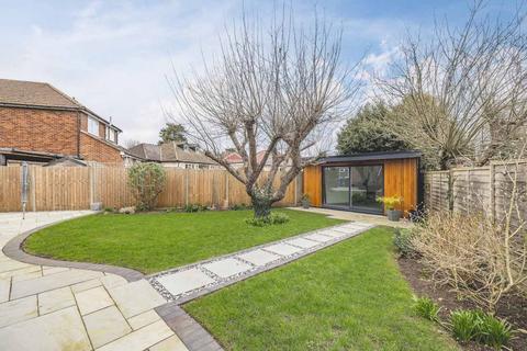 5 bedroom detached house for sale, Linchfield Road, Datchet SL3